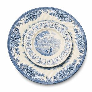 Blue and White Porcelain Dinner Plate Set